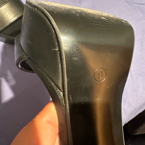 Like new but to tall for me, heel is 4” - Picture 2 of 4